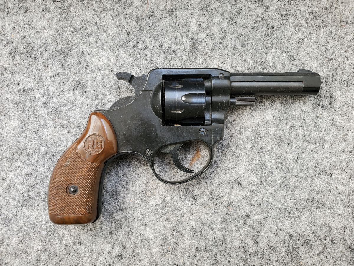 22 caliber RG revolver like new